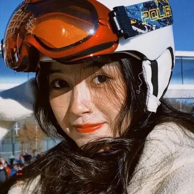 黄阿丽：小眼镜蛇